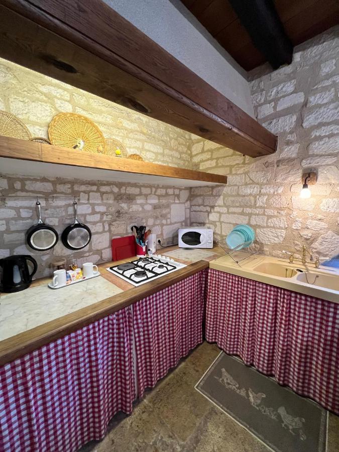 La Maison D'Alienor - Gites De Caractere A Chablis - 89 Екстер'єр фото